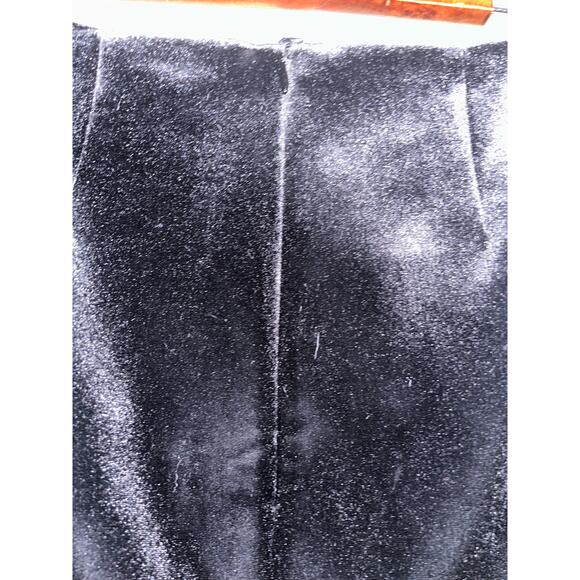 Hallhuber Preppy Academia Studios Edgy Black Velvet Mini Skirt - Picture 6 of 8